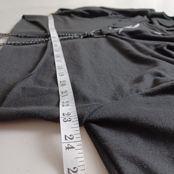 Reflective Graphic Chain Cropped Hoodie - Picture 9 of 16